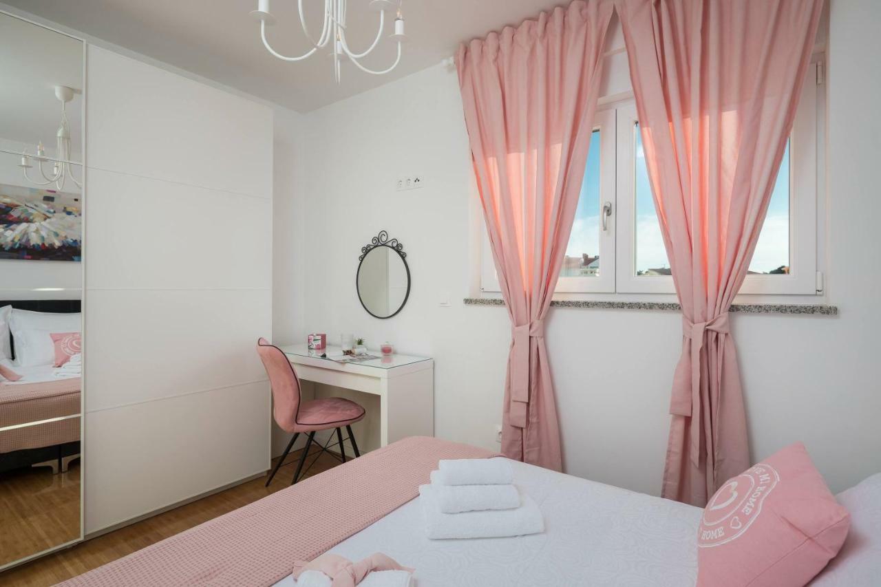 Holiday Home Ventum Σίμπενικ Εξωτερικό φωτογραφία